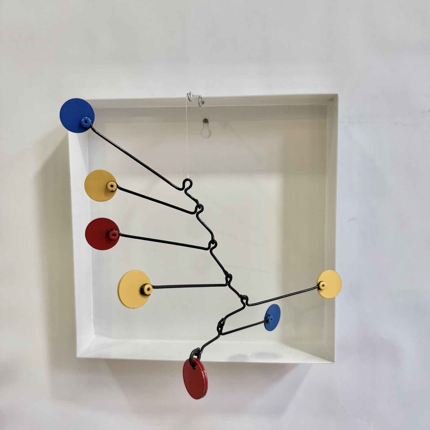 BROTE - Móvil de pared - 23x23 cm